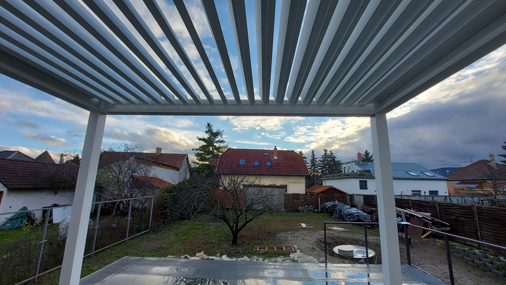 A pergola teteje